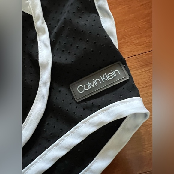 Calvin Klein shorts - Picture 2 of 5